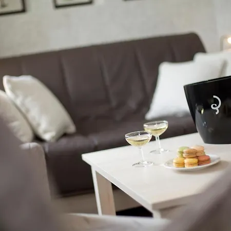 Logis Les Loges Du Parc 4*