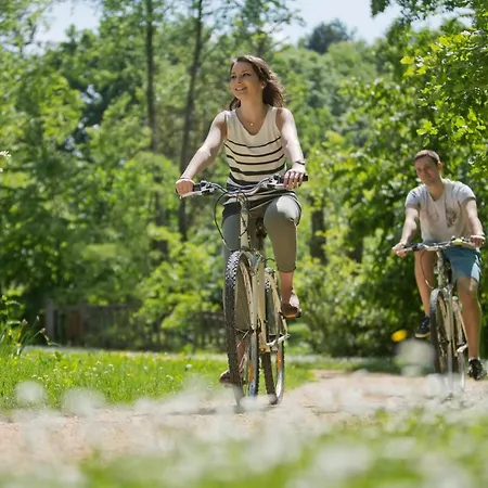 Logis Les Loges Du Parc Ξενοδοχείο