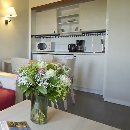 Logis Les Loges Du Parc 라로슈포세이