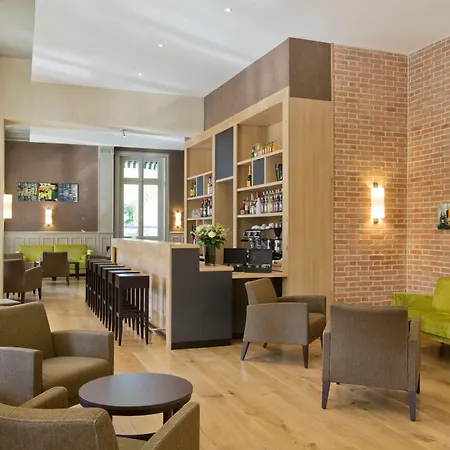 Hotel Logis Les Loges Du Parc 4*