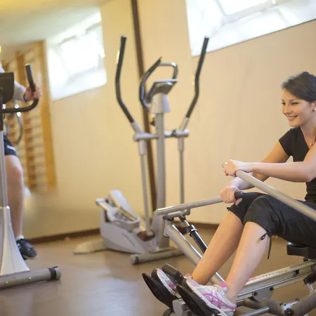 Hotel Logis Les Loges Du Parc