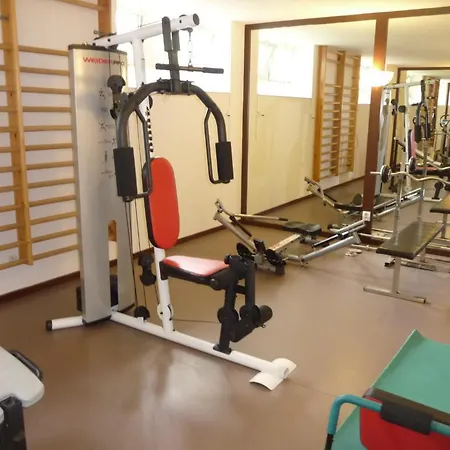 Hotel Logis Les Loges Du Parc La Roche-Posay