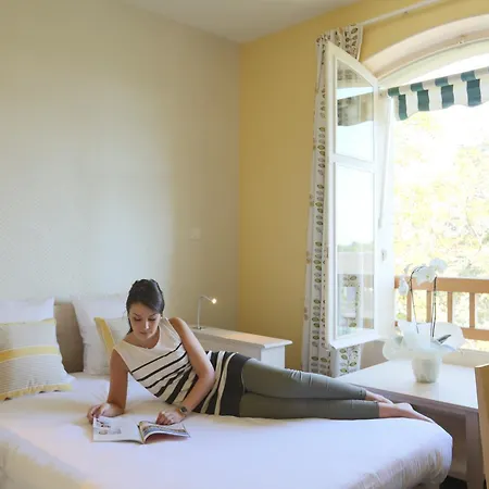 Logis Les Loges Du Parc Hotel