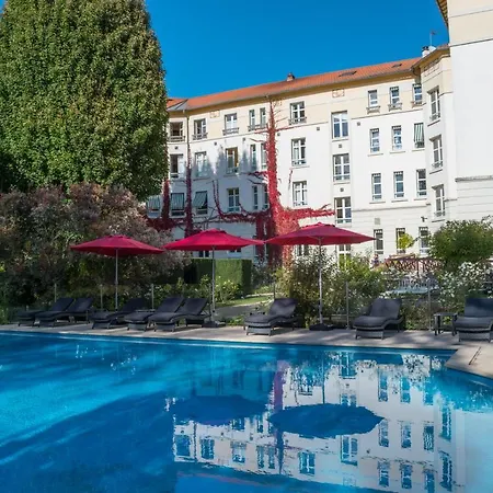 Hotel Logis Les Loges Du Parc La Roche-Posay