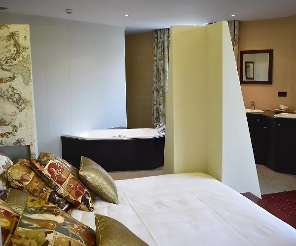 Hotel Logis Les Loges Du Parc La Roche-Posay