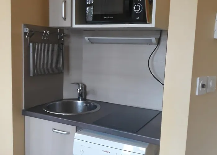 Hotel Logis Les Loges Du Parc La Roche-Posay