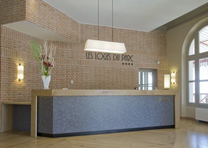 Logis Les Loges Du Parc Hotel La Roche-Posay