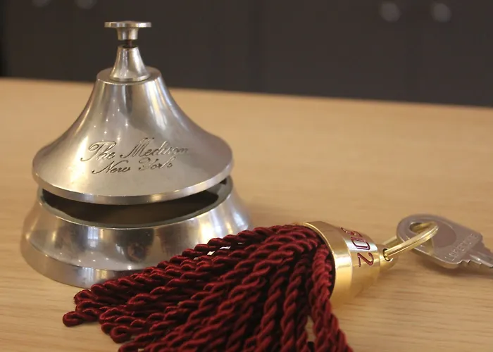 Logis Les Loges Du Parc Hotel 4*