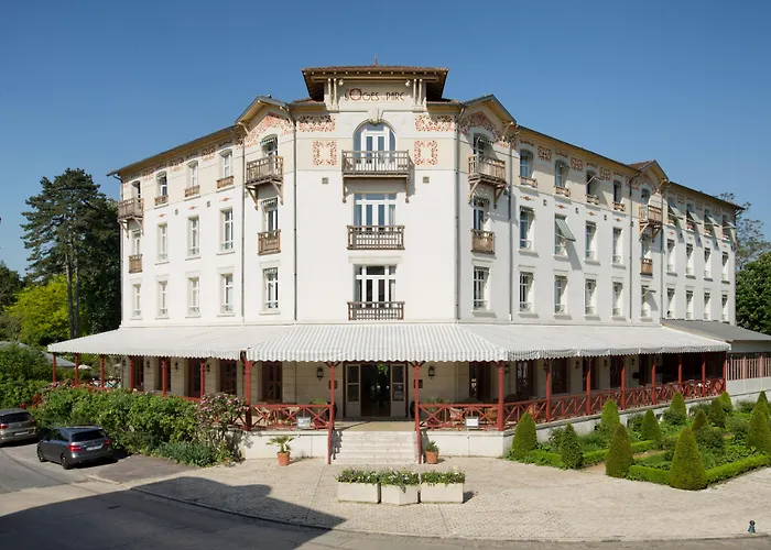 Hotel Logis Les Loges Du Parc