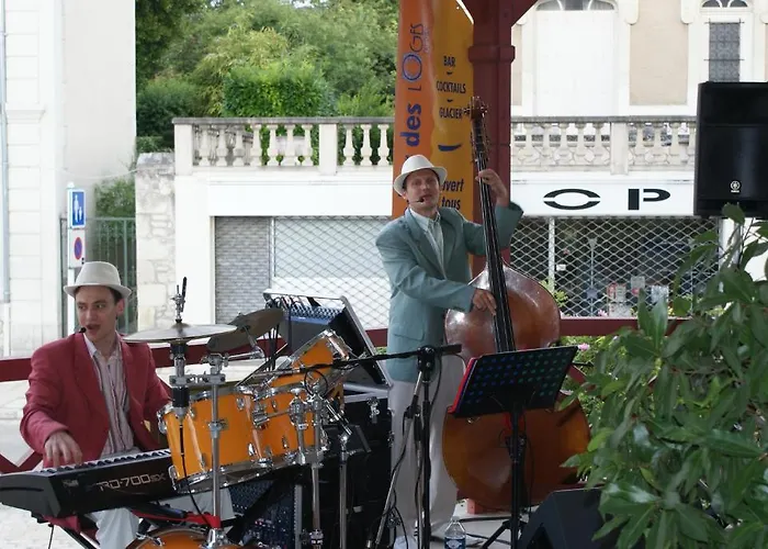 Logis Les Loges Du Parc Hotel