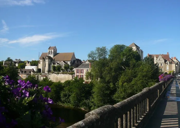 Logis Les Loges Du Parc 4*