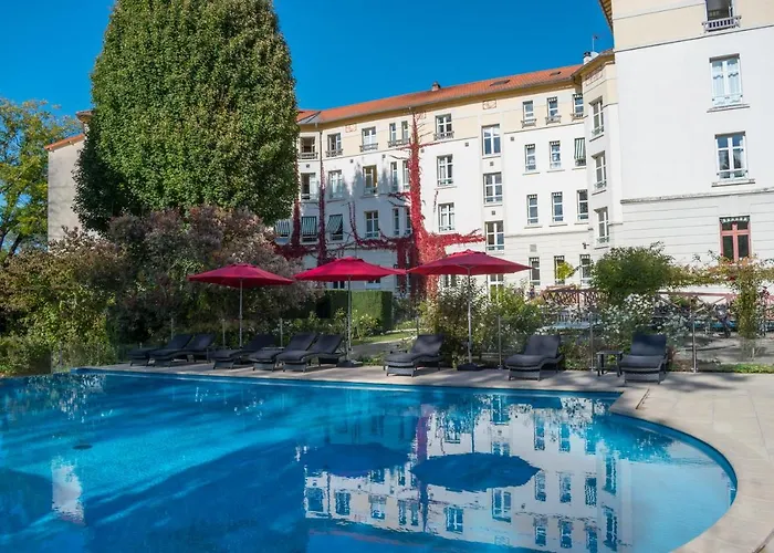 Hotel Logis Les Loges Du Parc La Roche-Posay